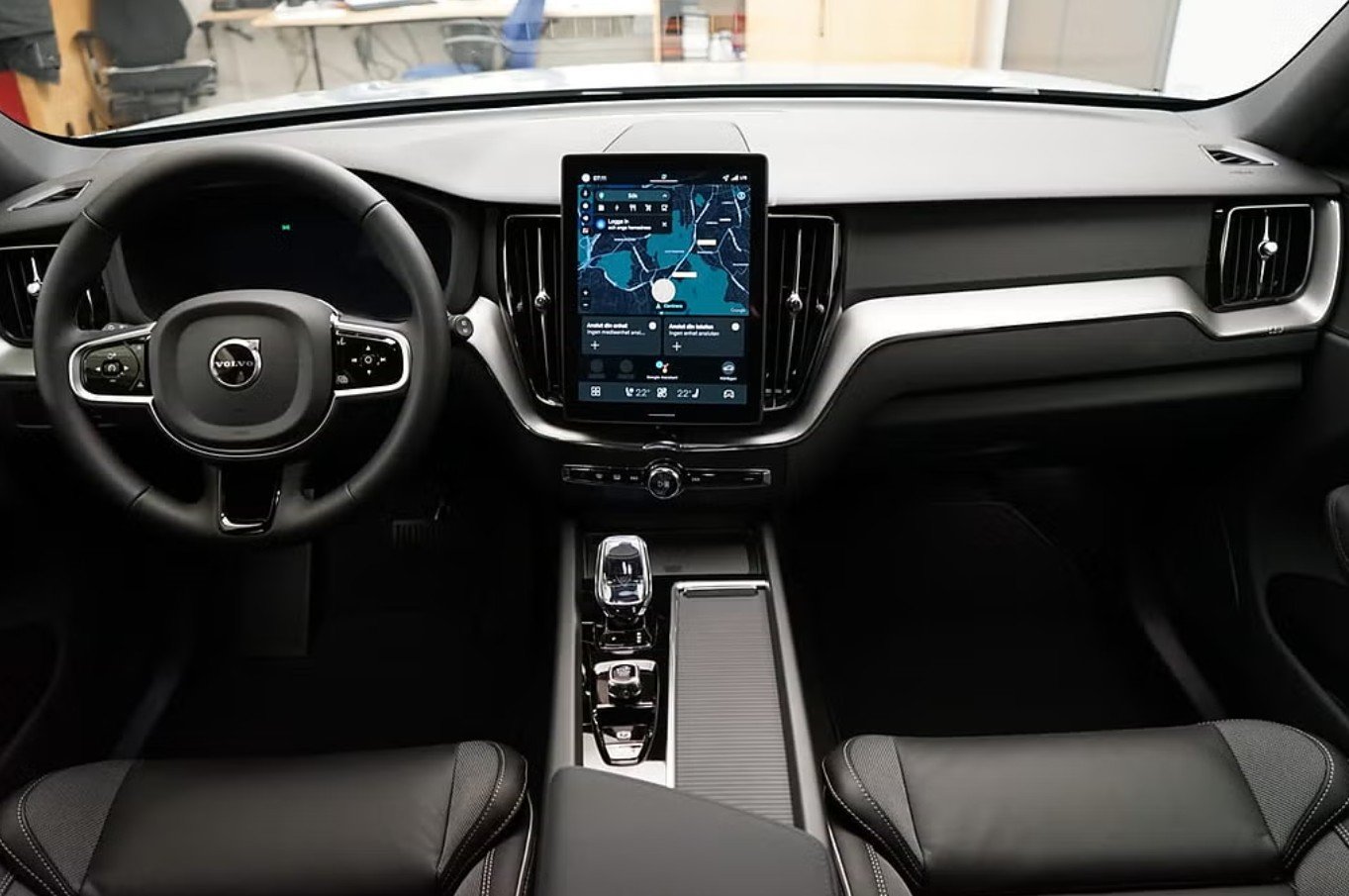 VOLVO XC60 T6 eAWD PluginHybrid Plus Dark Geartronic, Hybride Rechargeable Essence/Électricité, Voiture nouvelle, Automatique - 5