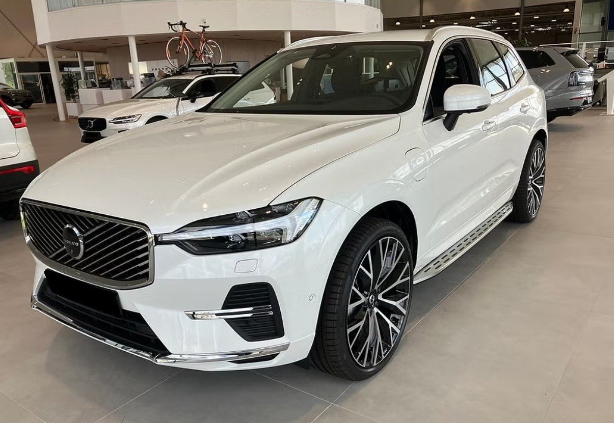 VOLVO XC60 T6 eAWD PluginHybrid Plus Bright Geartronic, Hybride Rechargeable Essence/Électricité, Voiture nouvelle, Automatique - 2
