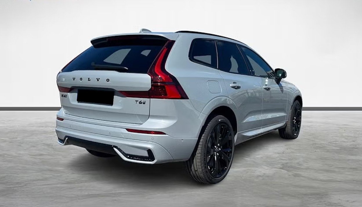 VOLVO XC60 T6 eAWD PluginHybrid Plus Dark Geartronic, Plug-in-Hybrid Benzina/Elettrica, Auto nuove, Automatico - 7