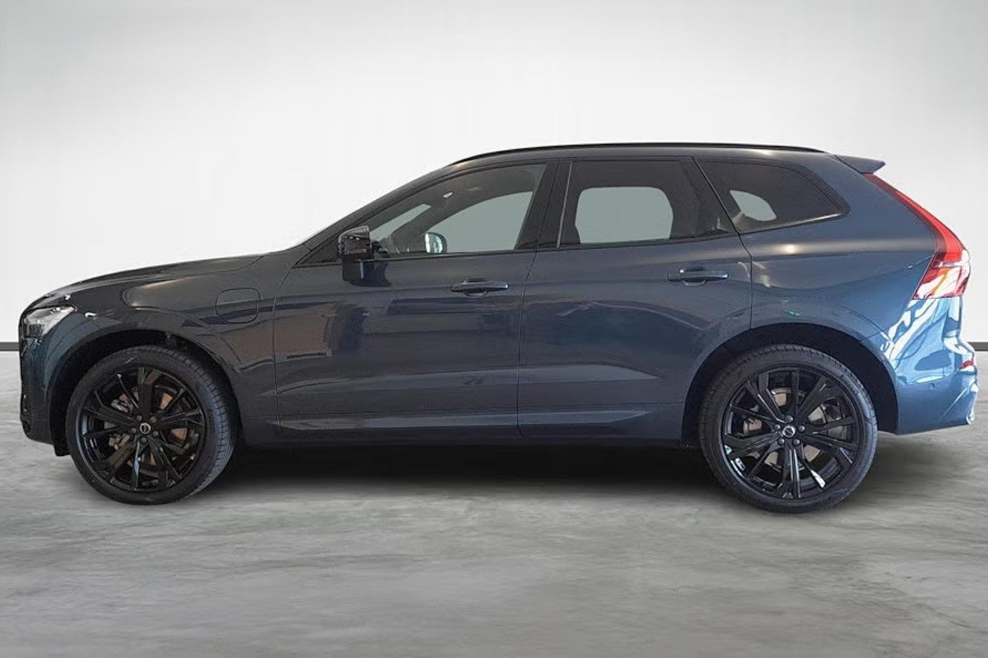 VOLVO XC60 T6 eAWD PluginHybrid Plus Dark Geartronic, Plug-in-Hybrid Benzin/Elektro, Neuwagen, Automatik - 2