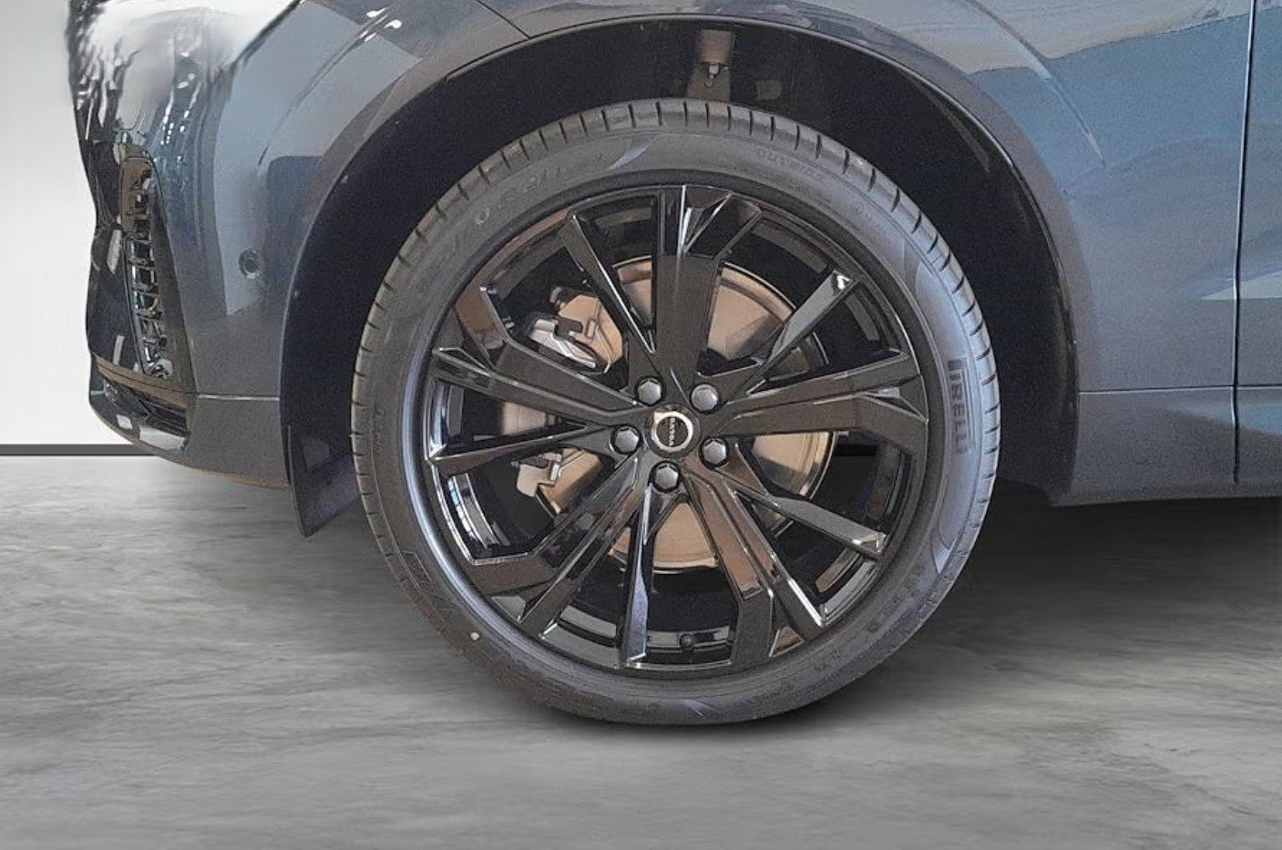 VOLVO XC60 T6 eAWD PluginHybrid Plus Dark Geartronic, Plug-in-Hybrid Benzin/Elektro, Neuwagen, Automatik - 4