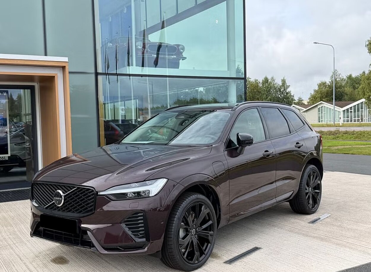 VOLVO XC60 T6 eAWD PluginHybrid Plus Dark Geartronic