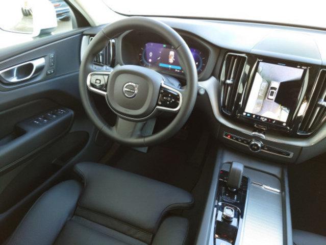 VOLVO XC60 B4 D AWD Plus Bright, Mild-Hybrid Diesel/Electric, Second hand / Used, Automatic - 6