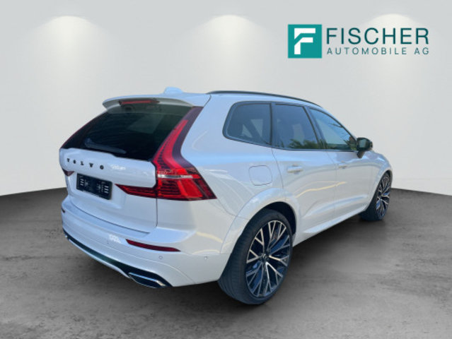 VOLVO XC60 T8 eAWD R-Design, Plug-in-Hybrid Benzin/Elektro, Occasion / Gebraucht, Automatik - 2