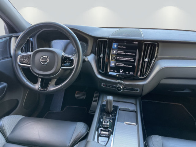 VOLVO XC60 T8 eAWD R-Design, Plug-in-Hybrid Benzin/Elektro, Occasion / Gebraucht, Automatik - 5