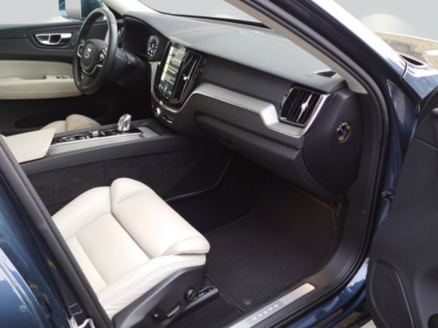 VOLVO XC60 T8 eAWD Inscription, Plug-in-Hybrid Benzina/Elettrica, Occasioni / Usate, Automatico - 7