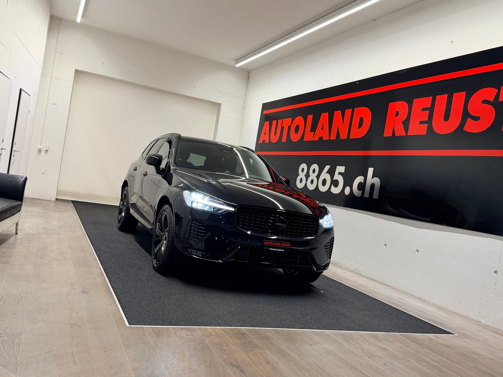 VOLVO XC60 B5 Benzin Mild Hybrid AWD Black Edition Geartronic