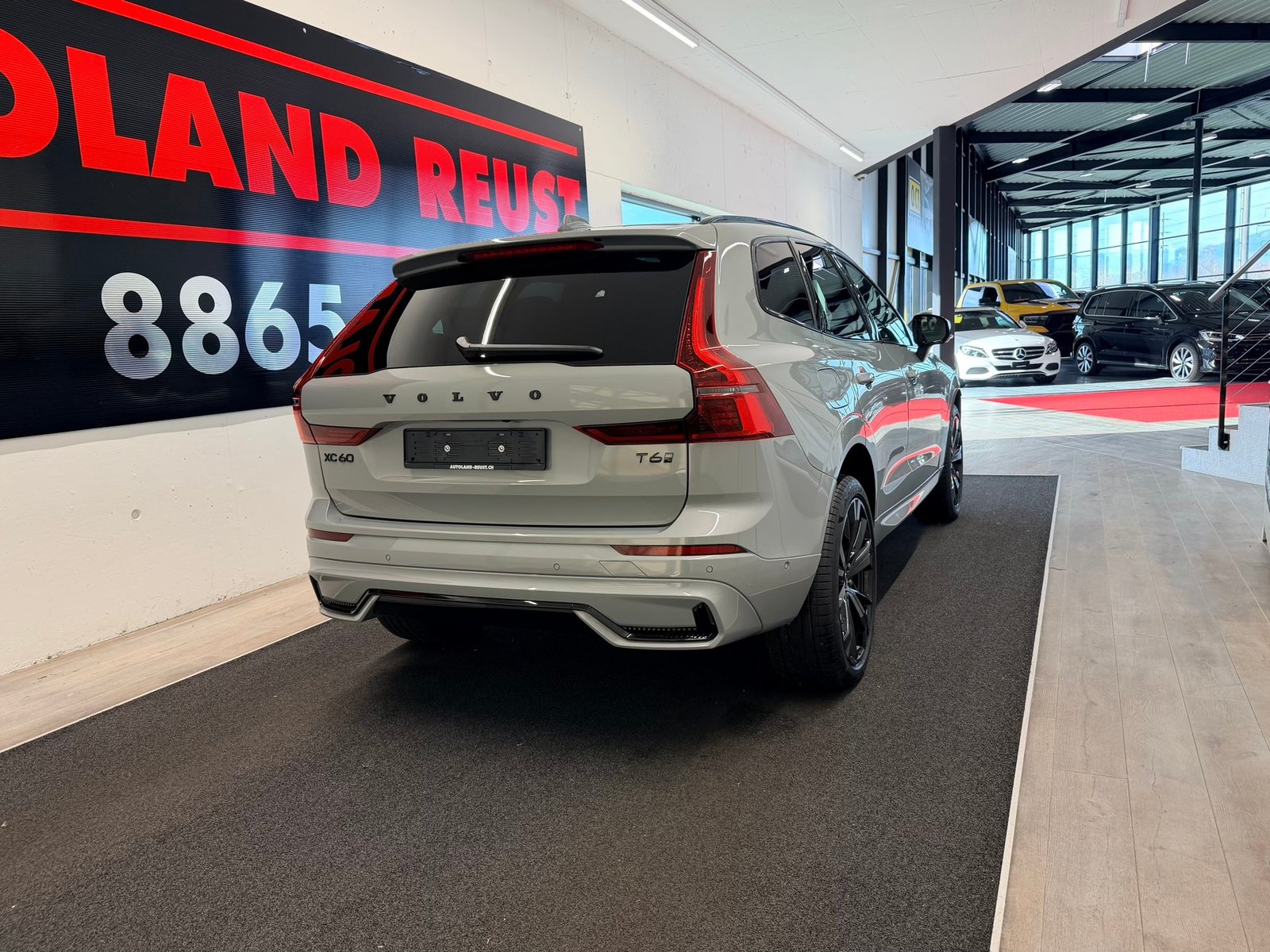 VOLVO XC60 T6 eAWD PluginHybrid Black Edition Geartronic, Hybride Rechargeable Essence/Électricité, Occasion / Utilisé, Automatique - 6