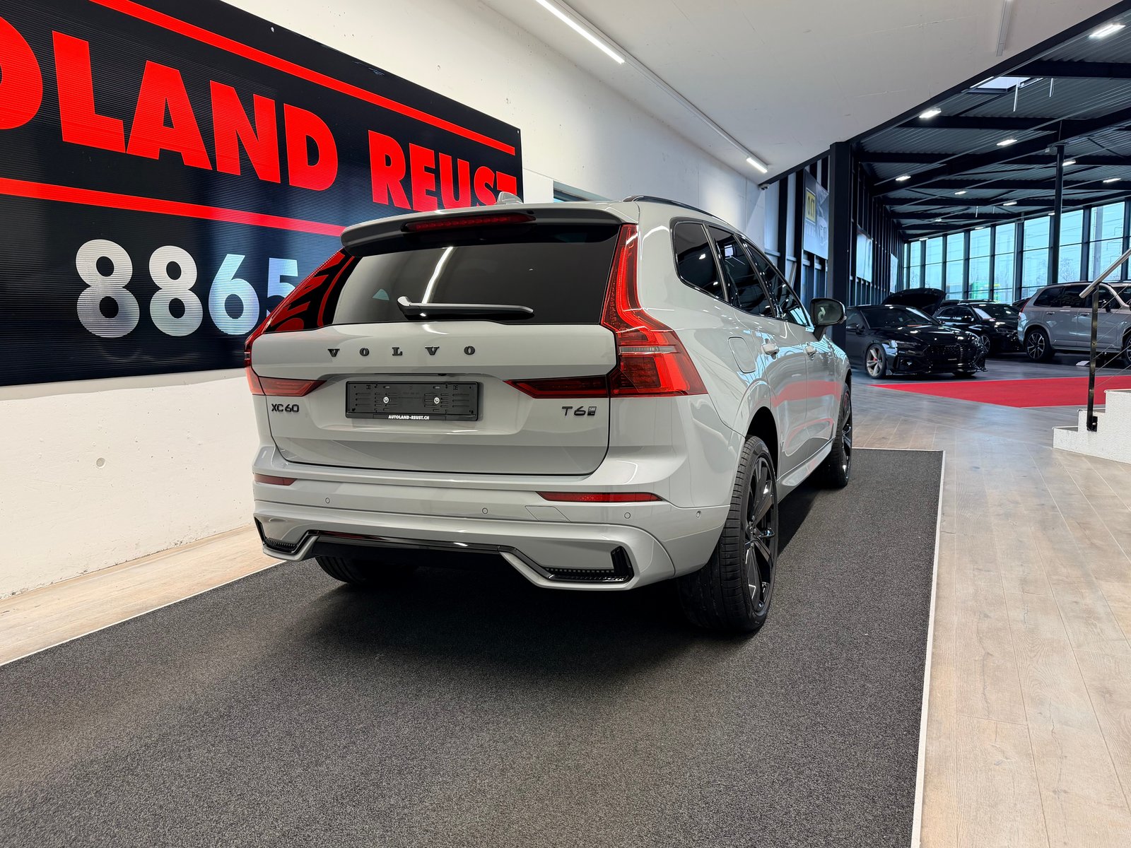 VOLVO XC60 T6 eAWD PluginHybrid Black Edition Geartronic, Hybride Rechargeable Essence/Électricité, Occasion / Utilisé, Automatique - 7