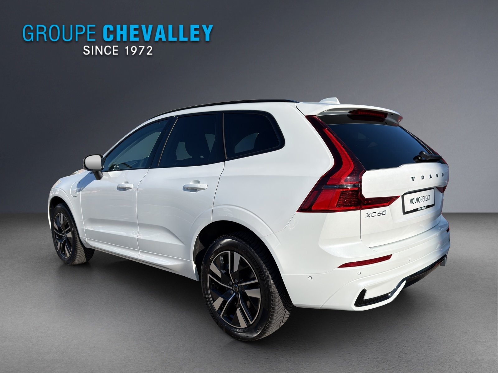 VOLVO XC60 T8 eAWD PluginHybrid Plus Dark Geartronic, Hybride Rechargeable Essence/Électricité, Occasion / Utilisé, Automatique - 4