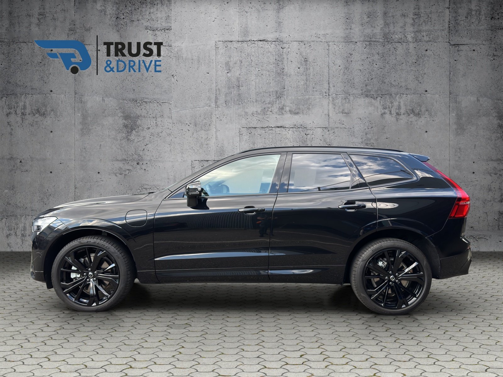 VOLVO XC60 T6 eAWD PluginHybrid Xcentric Geartronic, Plug-in-Hybrid Benzin/Elektro, Occasion / Gebraucht, Automatik - 3