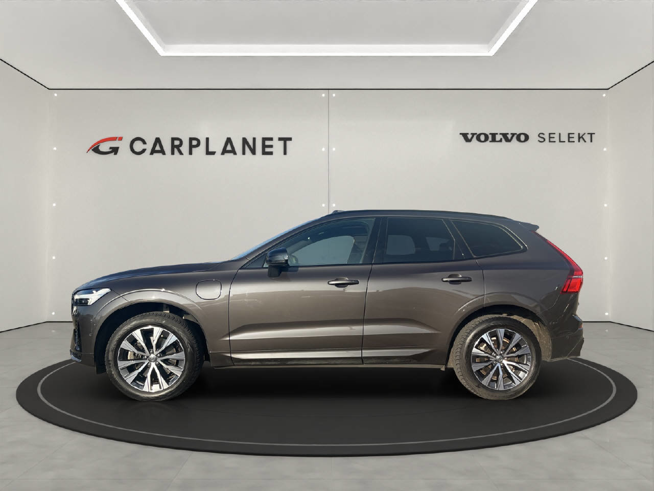 VOLVO XC60 2.0 T6 TE R-Design eAWD, Electric, Second hand / Used, Automatic - 2