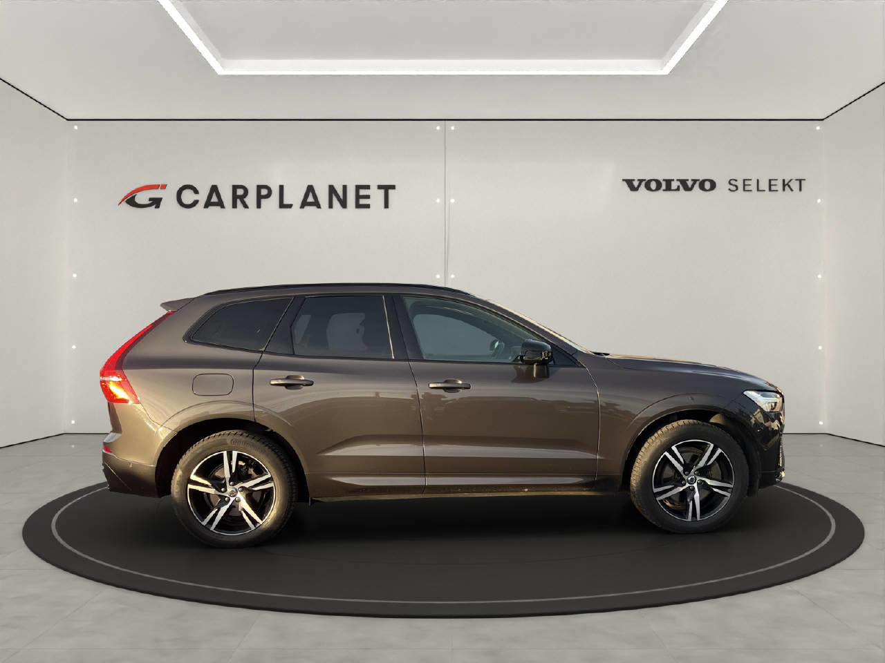 VOLVO XC60 2.0 T6 TE R-Design eAWD ., Électrique, Occasion / Utilisé, Automatique - 2
