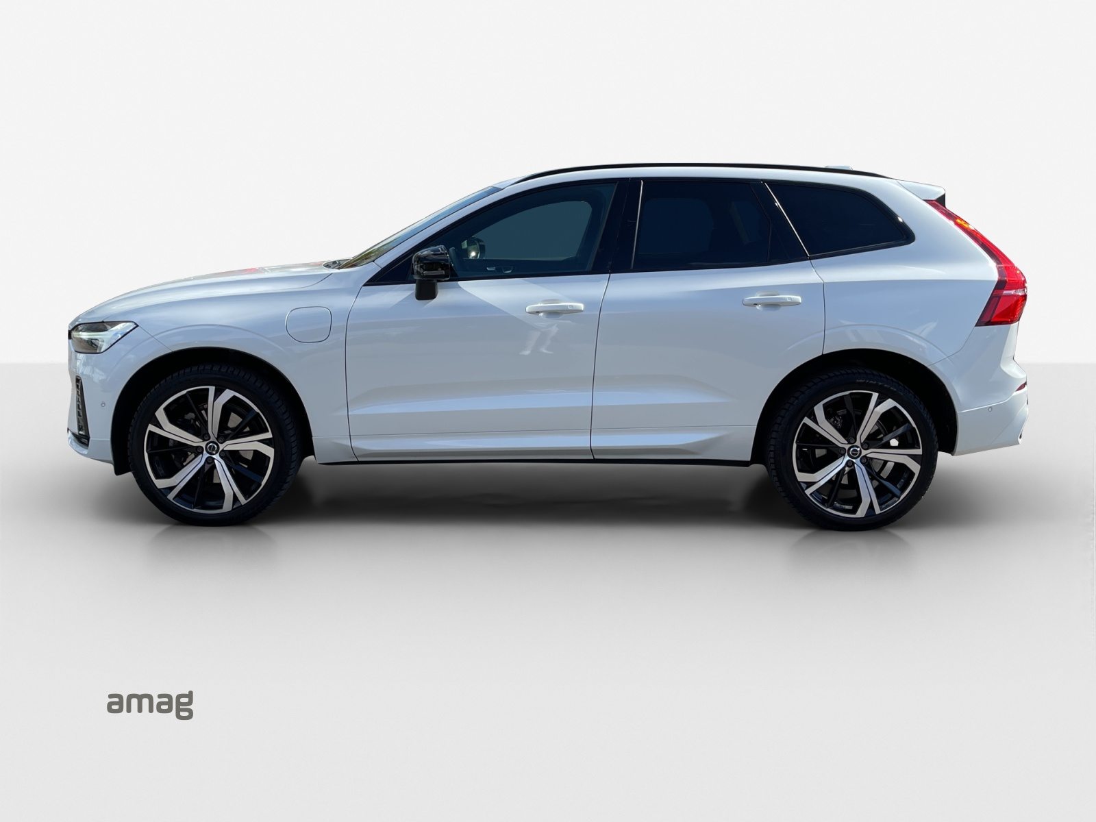 VOLVO XC60 T6 eAWD R-Design, Essence, Occasion / Utilisé, Automatique - 2