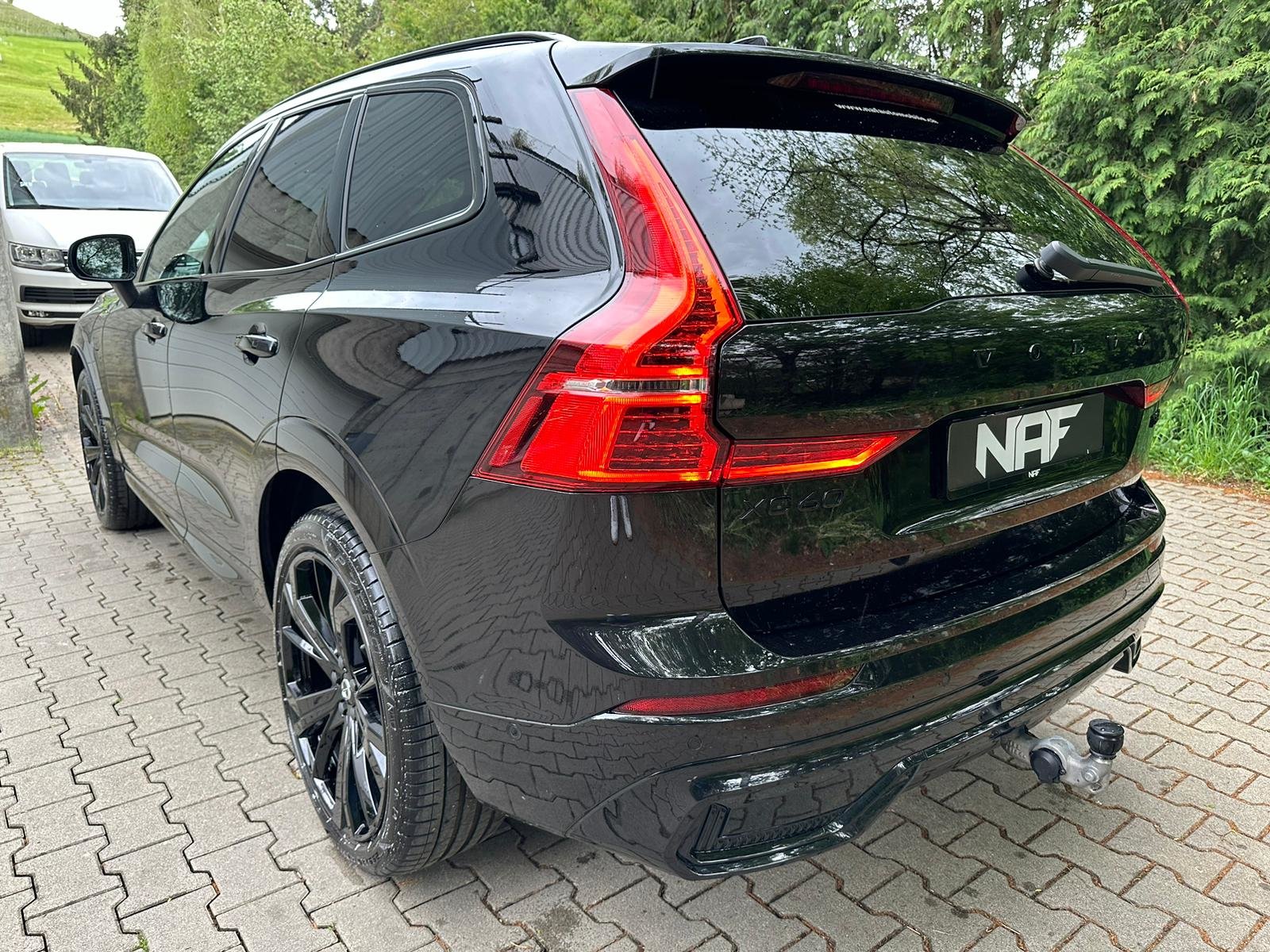 VOLVO XC60 T8 eAWD PluginHybrid XCENTRIC Black Edition Geart, Plug-in-Hybrid Benzin/Elektro, Occasion / Gebraucht, Automatik - 3