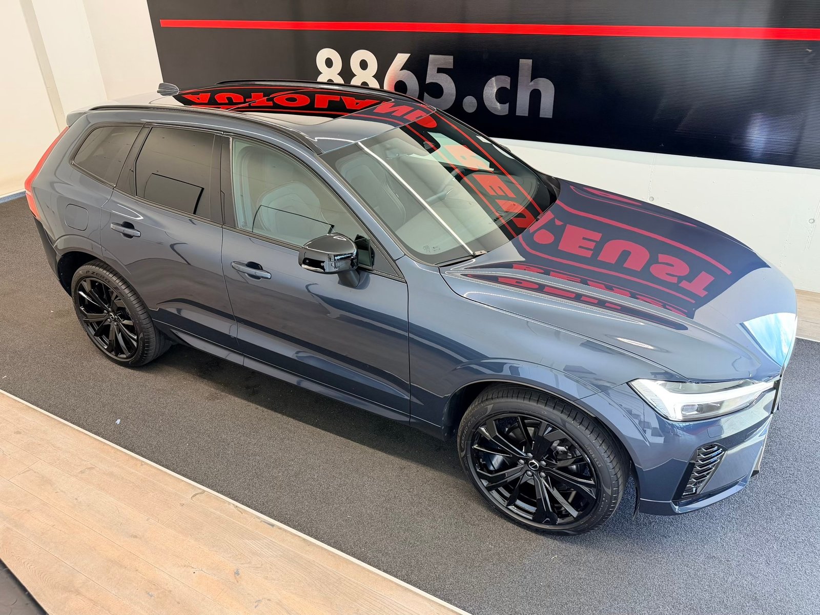 VOLVO XC60 FACELIFT B5 Benzin Mild Hybrid AWD Black Edition, Benzin, Occasion / Gebraucht, Automatik - 5
