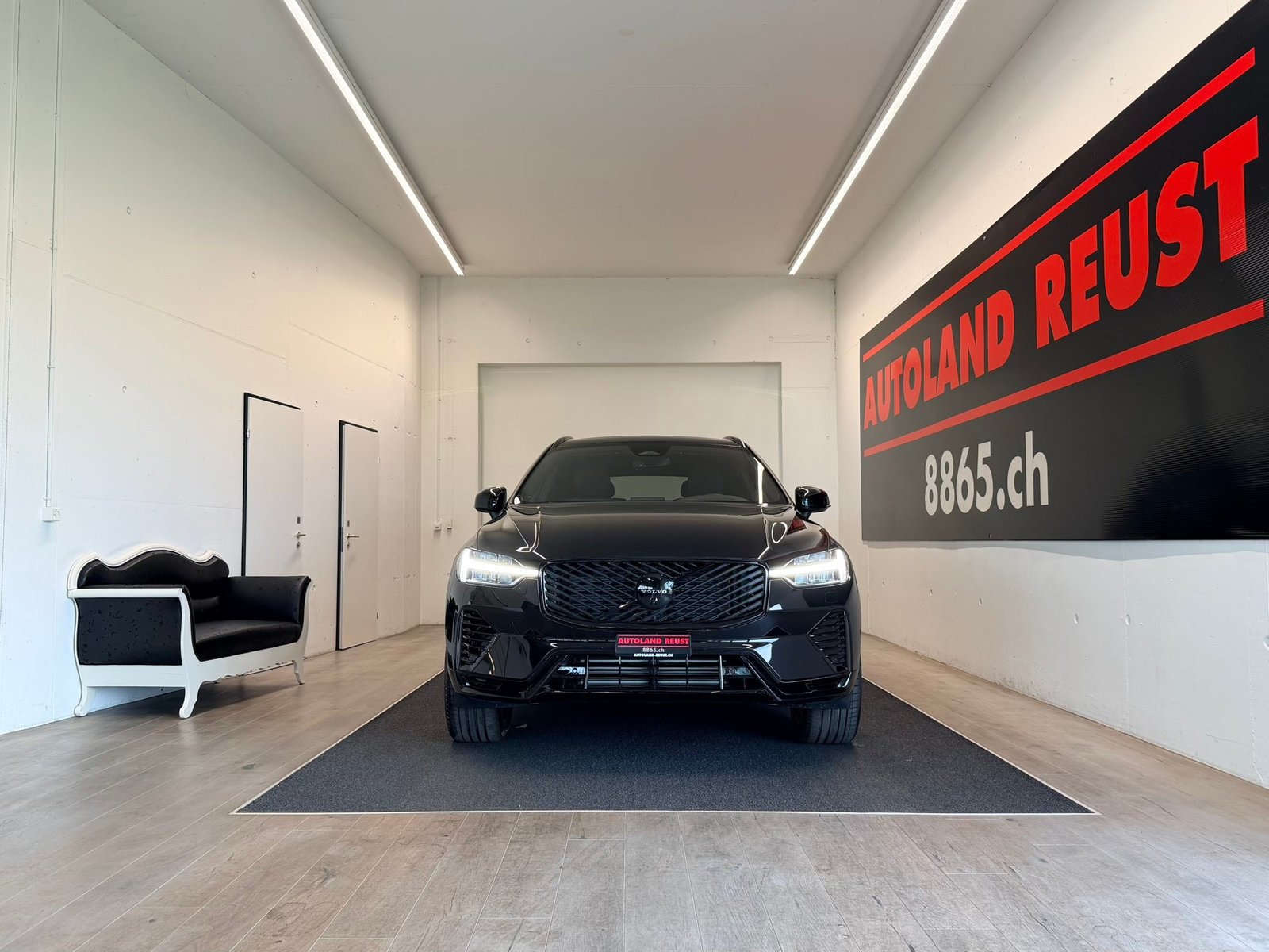 VOLVO XC60 T8 eAWD PluginHybrid Black Edition Geartronic, Plug-in-Hybrid Benzina/Elettrica, Occasioni / Usate, Automatico - 2
