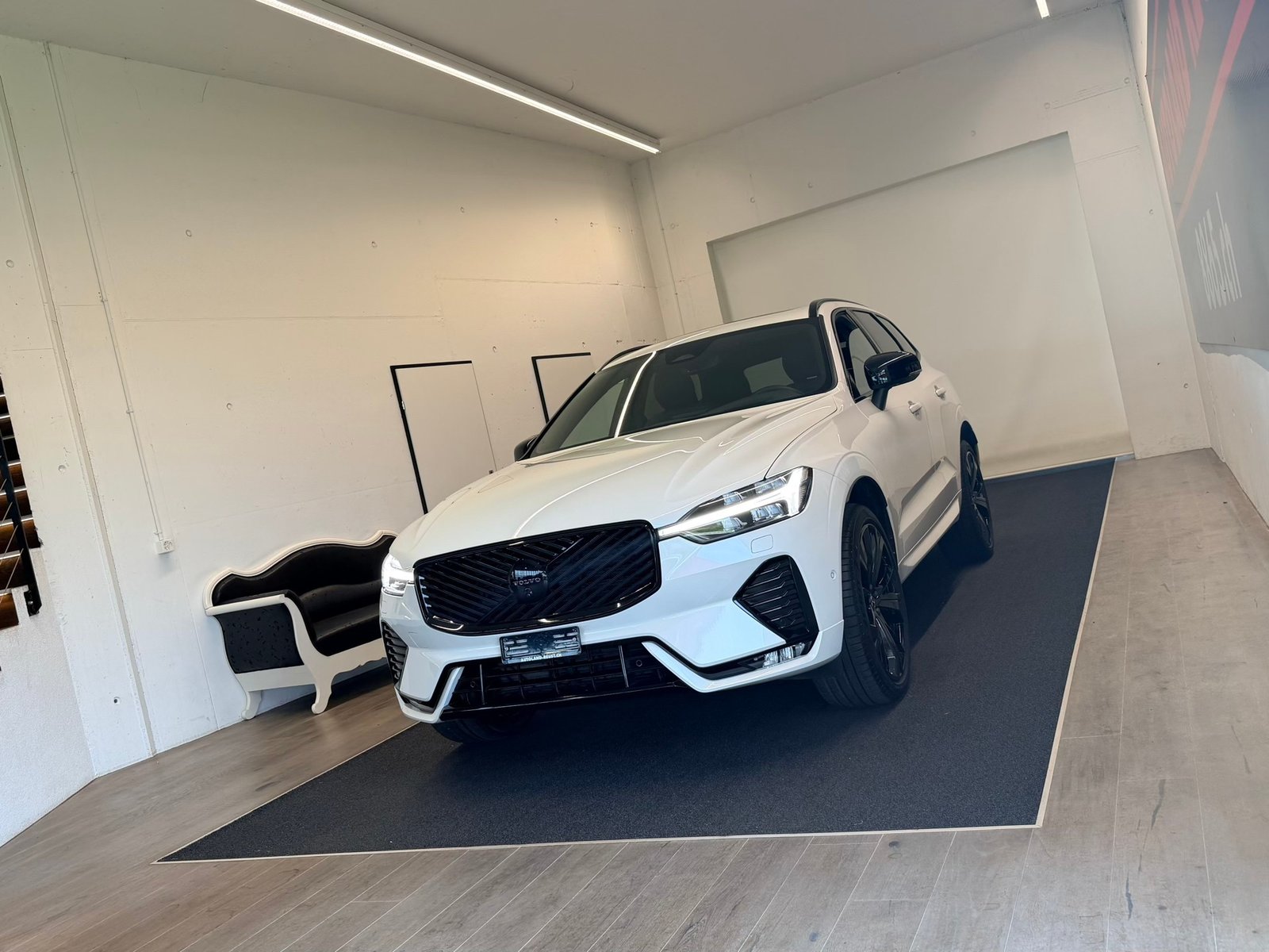 VOLVO XC60 B5 Benzin Mild Hybrid AWD Black Edition Geartroni, Benzina, Occasioni / Usate, Automatico - 3