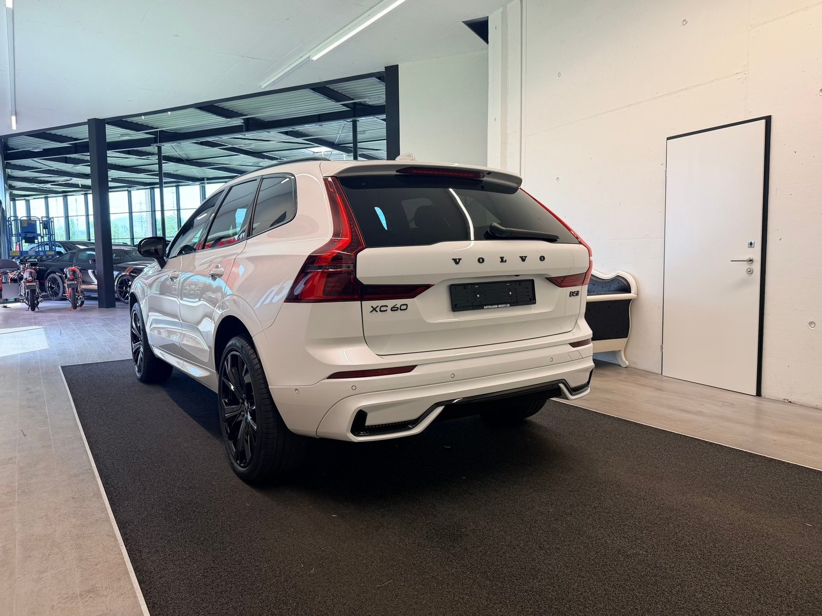 VOLVO XC60 B5 Benzin Mild Hybrid AWD Black Edition Geartroni, Benzina, Occasioni / Usate, Automatico - 7