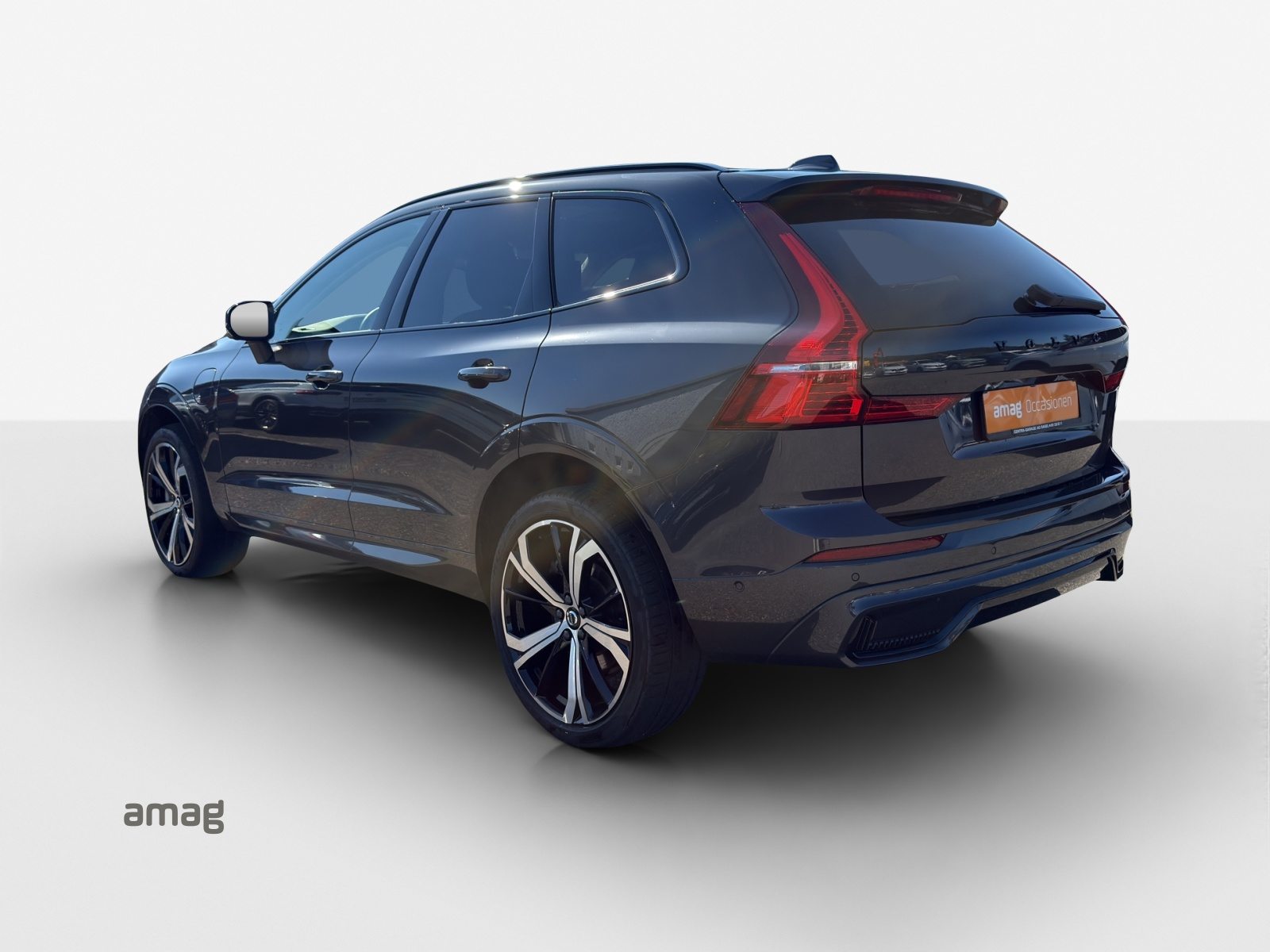 VOLVO XC60 T8 eAWD Ultim Dark, Full-Hybrid Petrol/Electric, Second hand / Used, Automatic - 3