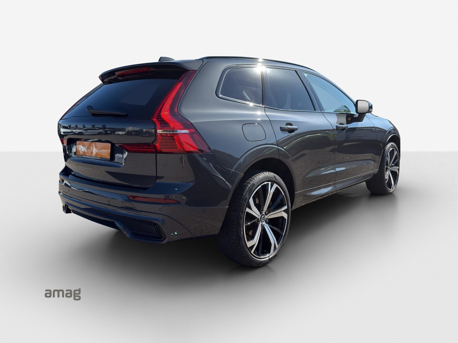 VOLVO XC60 T8 eAWD Ultim Dark, Full-Hybrid Petrol/Electric, Second hand / Used, Automatic - 5