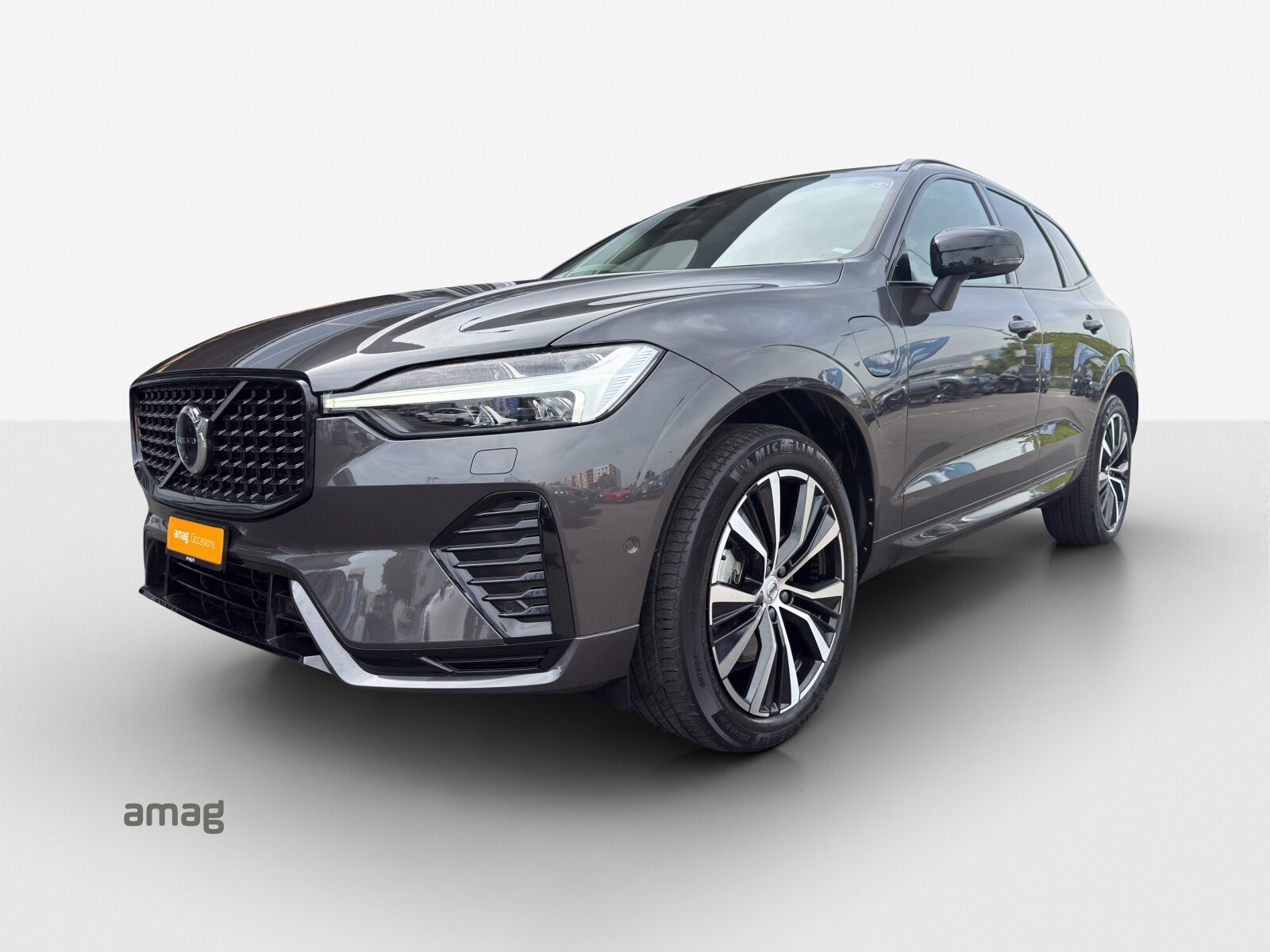 VOLVO XC60 T6 eAWD Ultim Dark