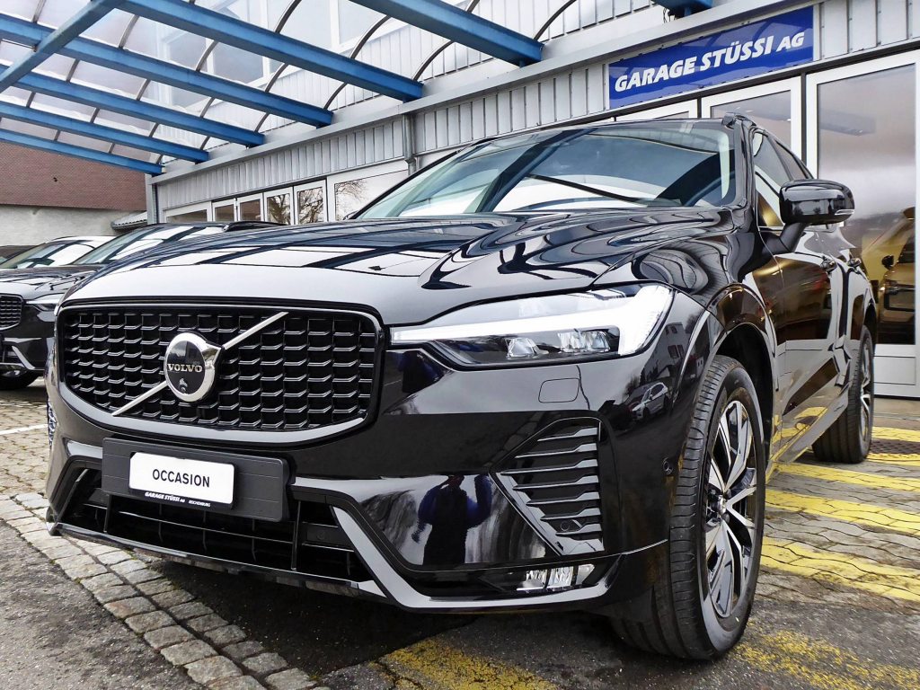 VOLVO XC60 B5 B AWD Plus Dark