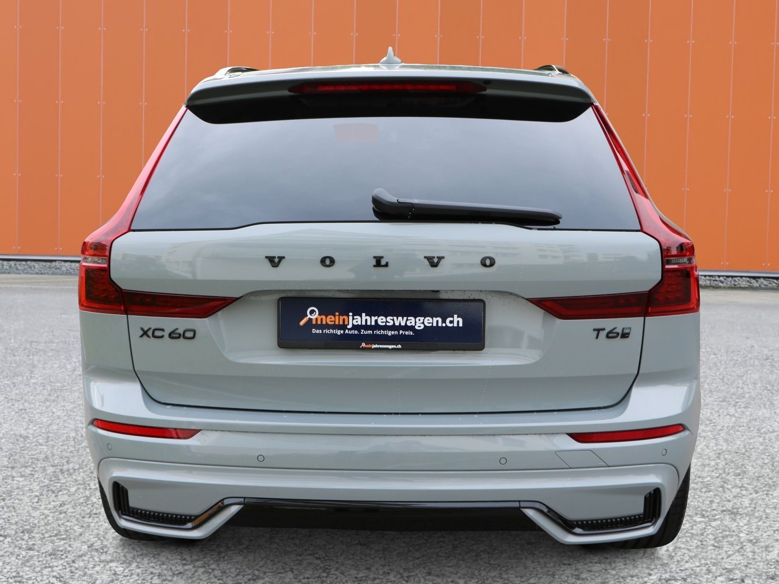 VOLVO XC60 T6 eAWD PluginHybrid Ultra Dark Geartronic, Plug-in-Hybrid Benzin/Elektro, Vorführwagen, Automat - 5