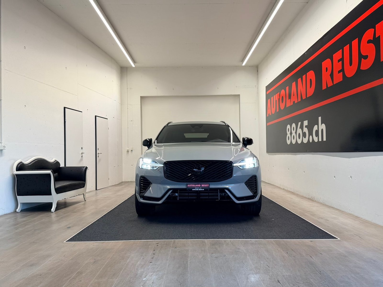 VOLVO XC60 T8 eAWD PluginHybrid Black Ed. Ultra Geartronic, Hybride Rechargeable Essence/Électricité, Voiture de démonstration, Automatique - 2