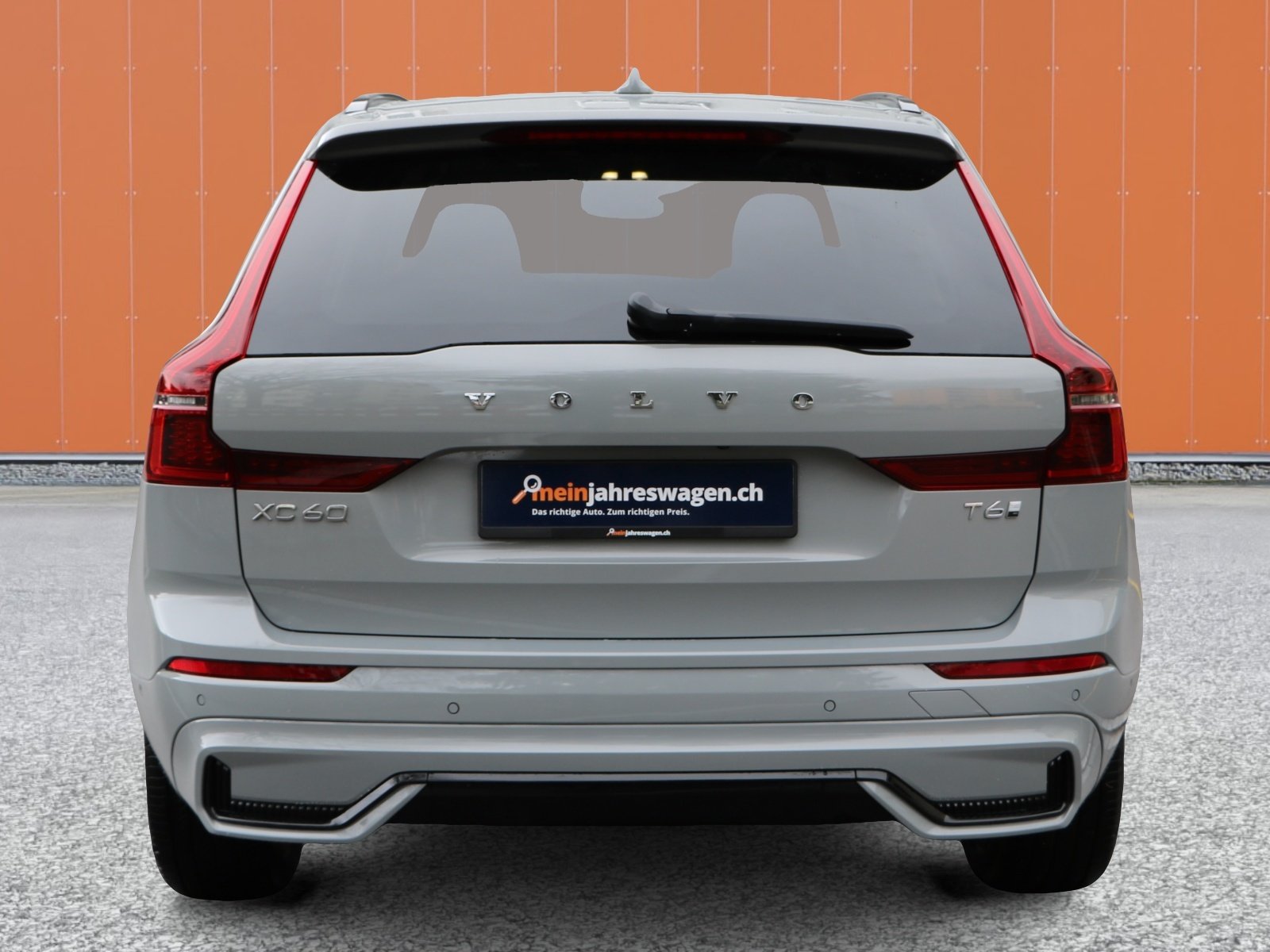 VOLVO XC60 T6 eAWD PluginHybrid Plus Dark Geartronic, Plug-in-Hybrid Petrol/Electric, Ex-demonstrator, Automatic - 5