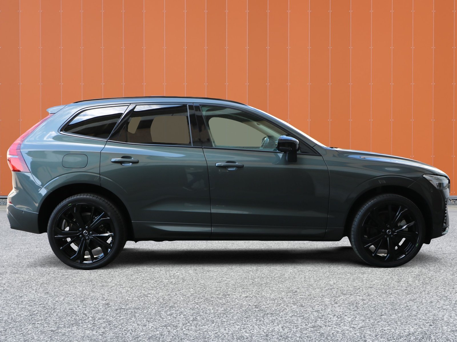 VOLVO XC60 T6 eAWD PluginHybrid Plus Dark Geartronic, Hybride Rechargeable Essence/Électricité, Voiture de démonstration, Automatique - 5