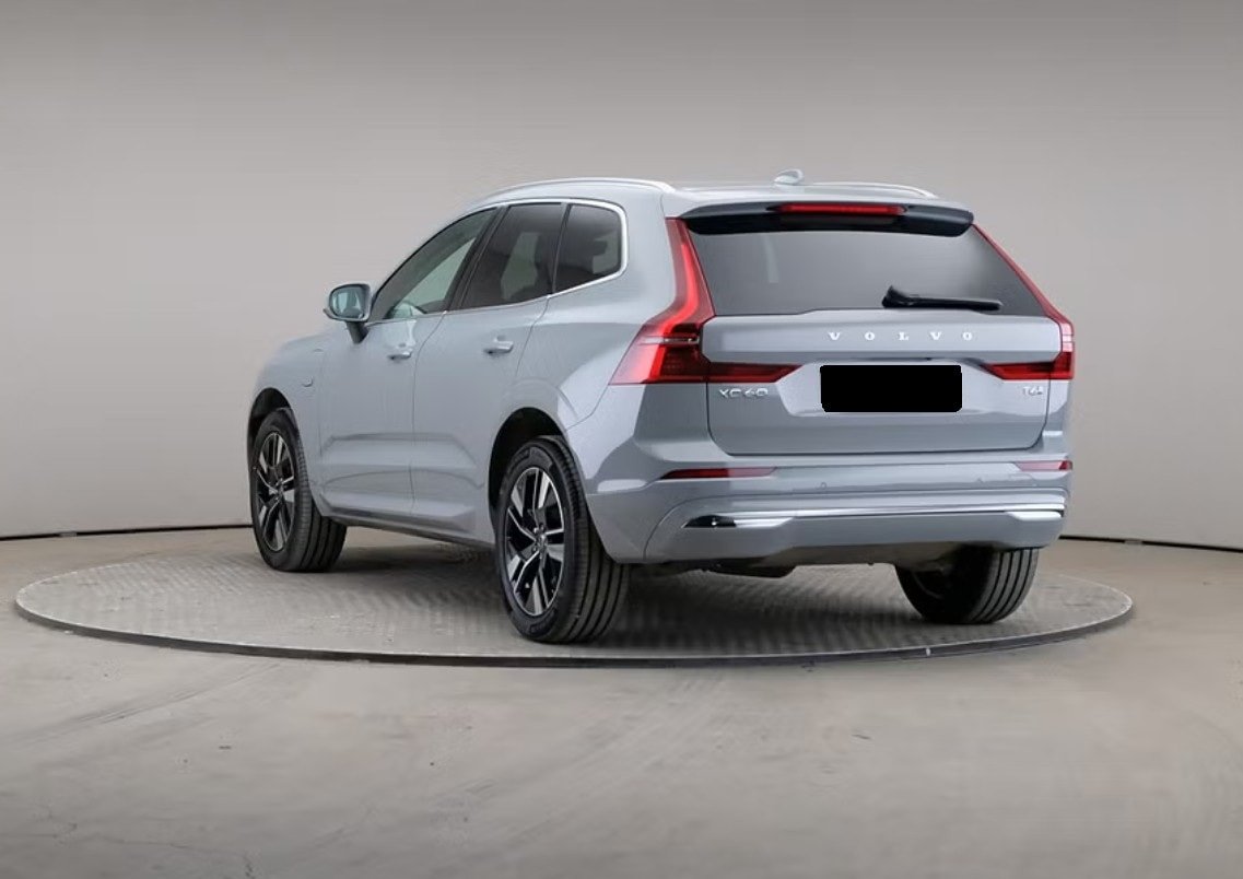VOLVO XC60 T6 eAWD PluginHybrid Plus Bright Geartronic, Plug-in-Hybrid Benzina/Elettrica, Auto dimostrativa, Automatico - 2