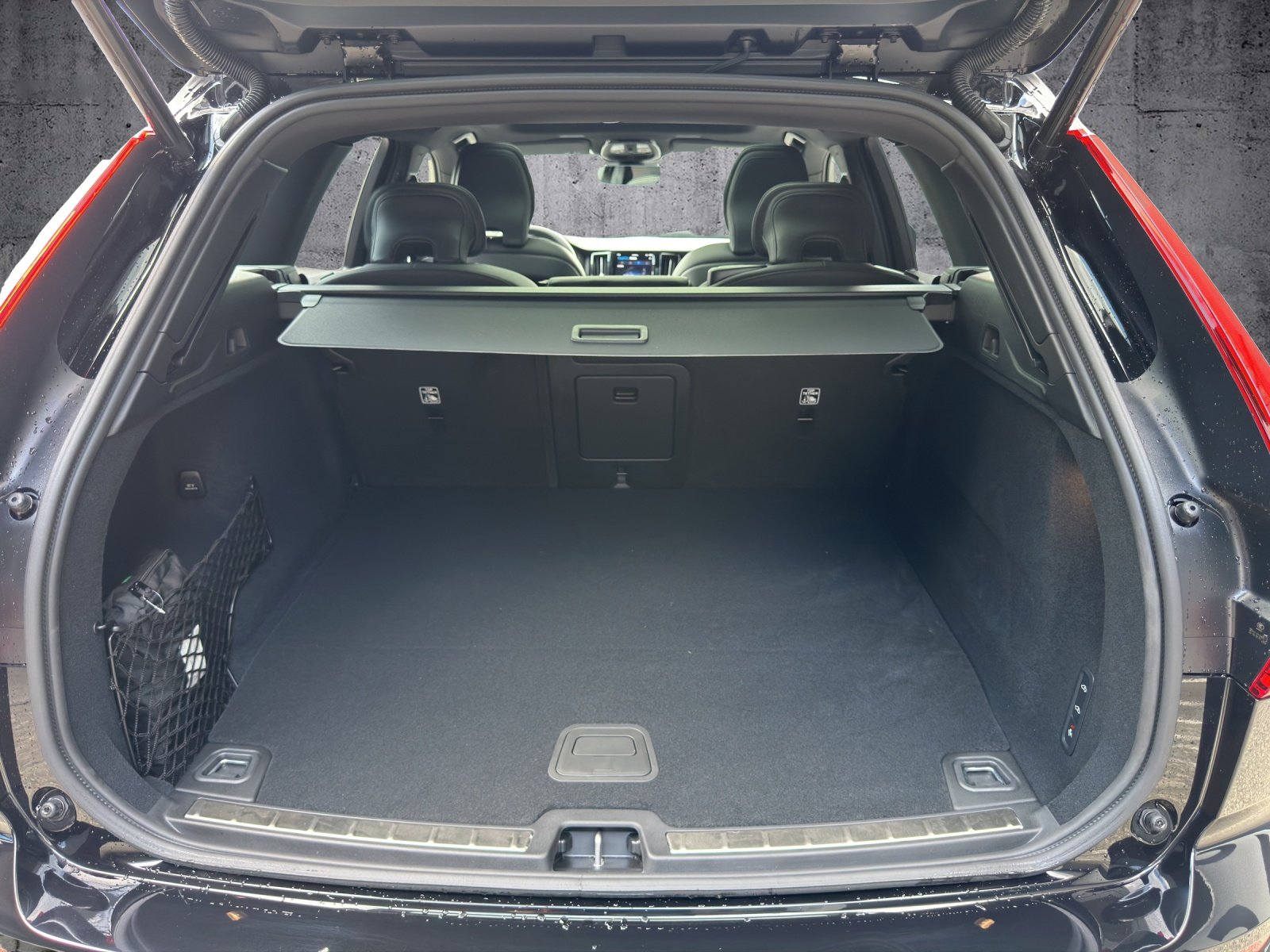 VOLVO XC60 T6 eAWD Xcentric, Full-Hybrid Petrol/Electric, Second hand / Used, Automatic - 6