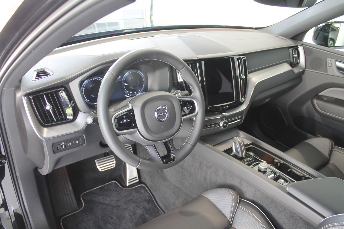 VOLVO XC60 T6 eAWD R-Design Geartronic, Plug-in-Hybrid Benzin/Elektro, Neuwagen, Automatik - 5