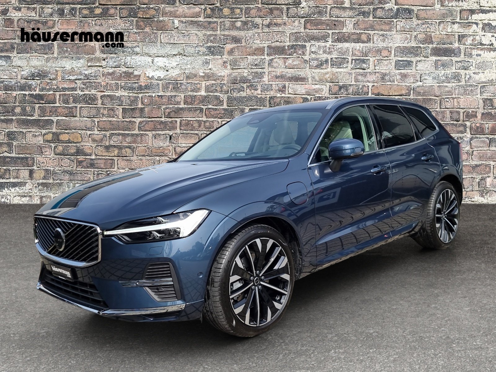 VOLVO XC60 2.0 T6 TE Ultra Bright eAWD