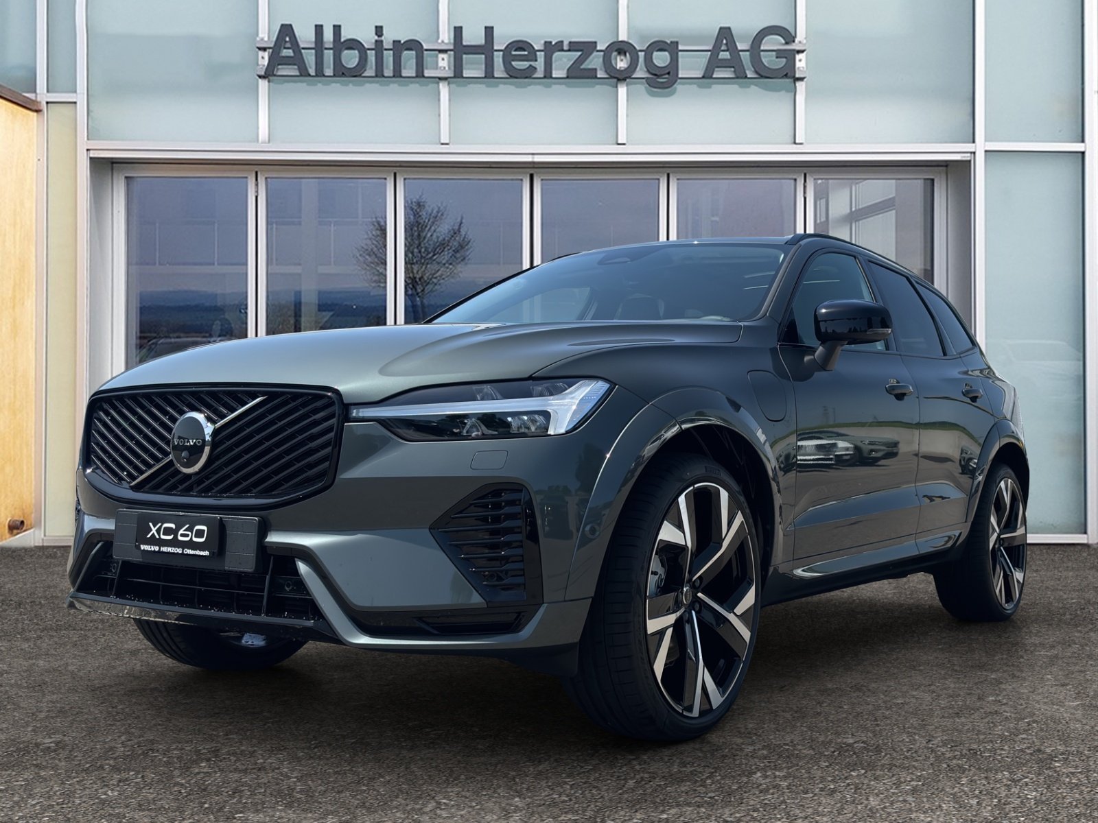 VOLVO XC60 2.0 T8 TE Ultra Dark eAWD