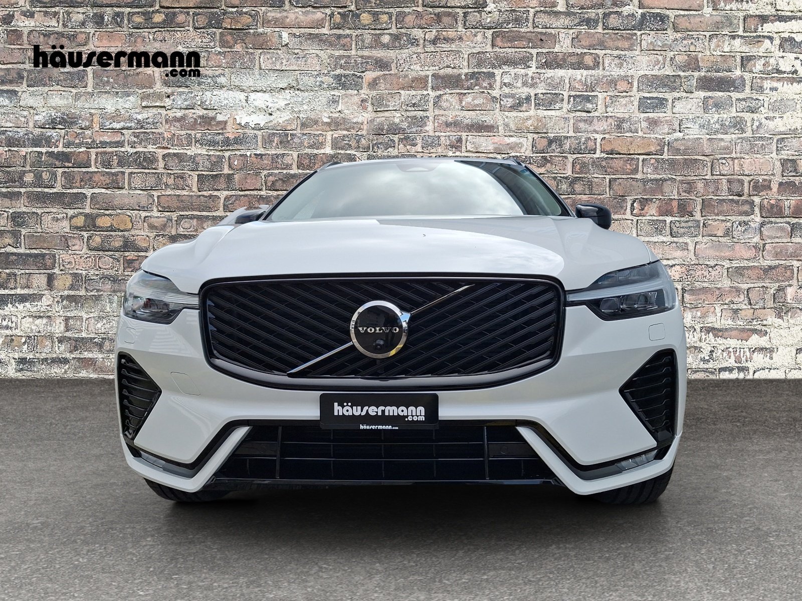 VOLVO XC60 2.0 B5 MH Ultra Dark AWD, Hybride Léger Essence/Électricité, Voiture nouvelle, Automatique - 4
