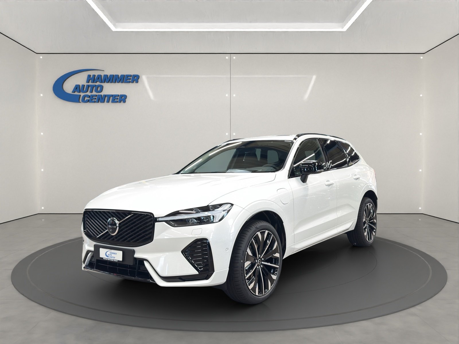 VOLVO XC60 2.0 T6 TE Ultra Dark eAWD