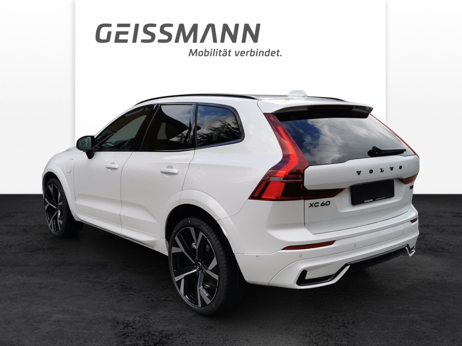 VOLVO XC60 2.0 T8 TE Black Edition eAWD, Plug-in-Hybrid Petrol/Electric, New car, Automatic - 5