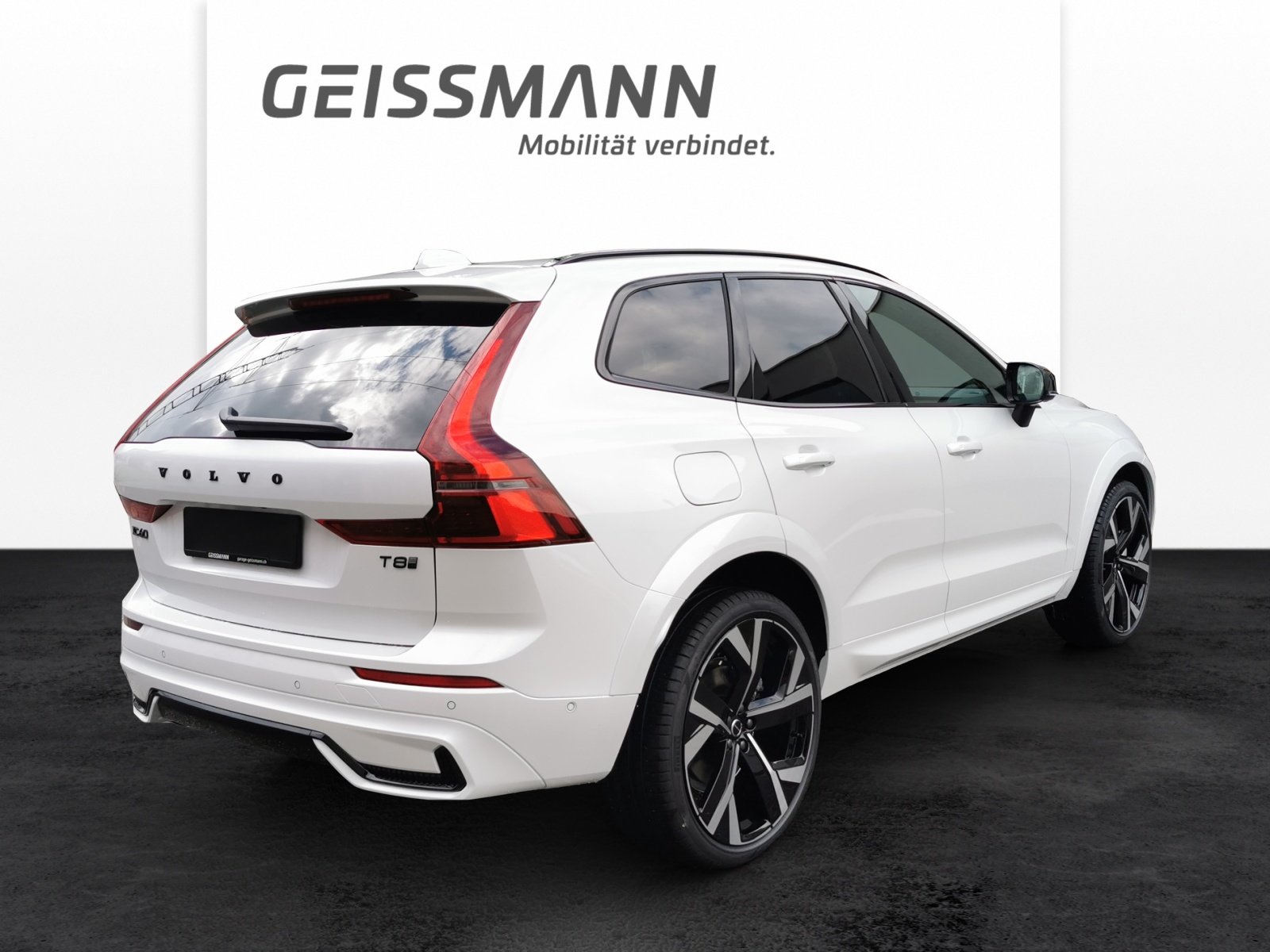 VOLVO XC60 2.0 T8 TE Black Edition eAWD, Plug-in-Hybrid Petrol/Electric, New car, Automatic - 6