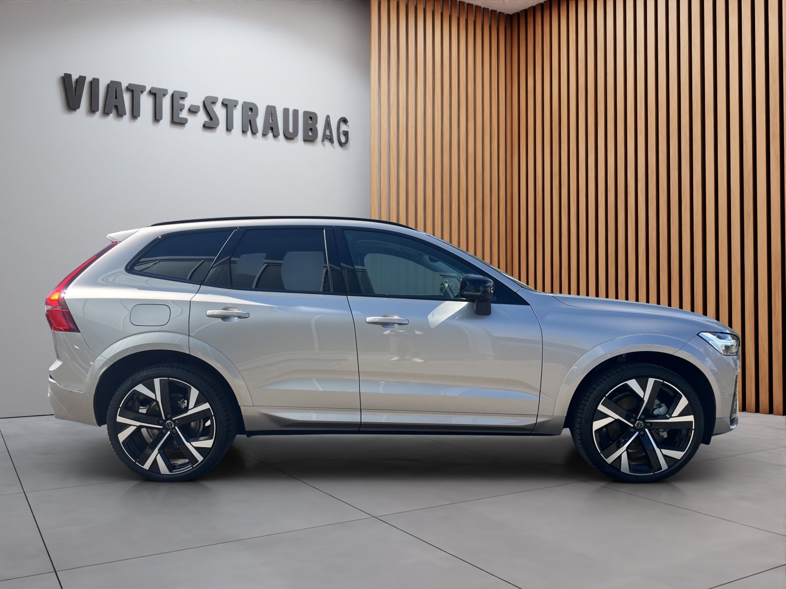 VOLVO XC60 2.0 T6 TE Ultra Dark eAWD, Plug-in-Hybrid Benzina/Elettrica, Auto nuove, Automatico - 6