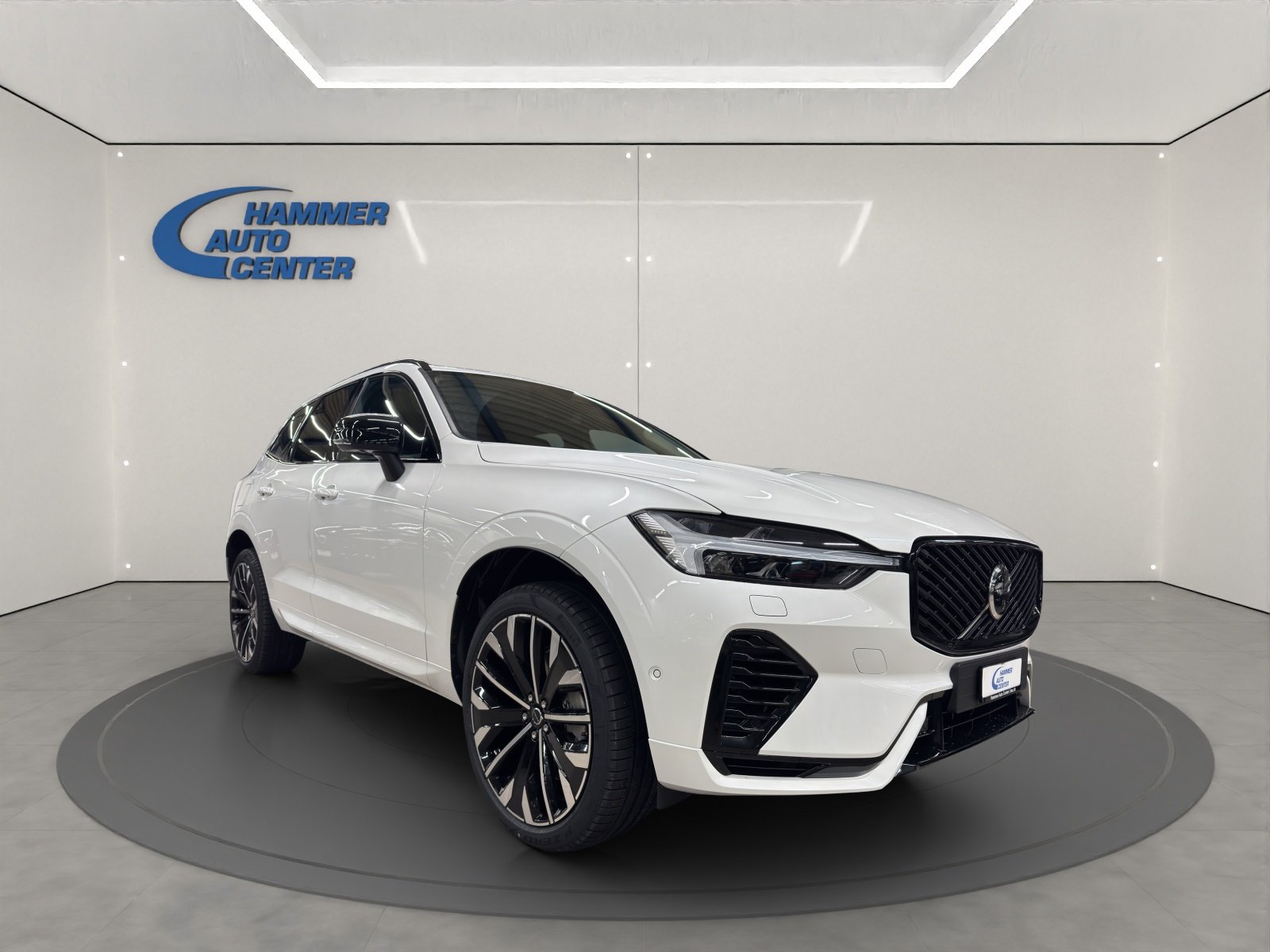 VOLVO XC60 2.0 T8 TE Ultra Dark eAWD, Plug-in-Hybrid Benzina/Elettrica, Auto nuove, Automatico - 7