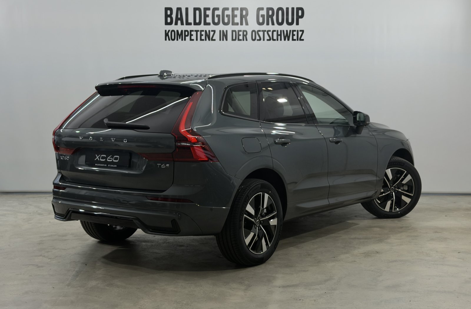 VOLVO XC60 2.0 T6 TE Plus Dark eAWD, Hybride Intégral Essence/Électricité, Voiture nouvelle, Automatique - 3
