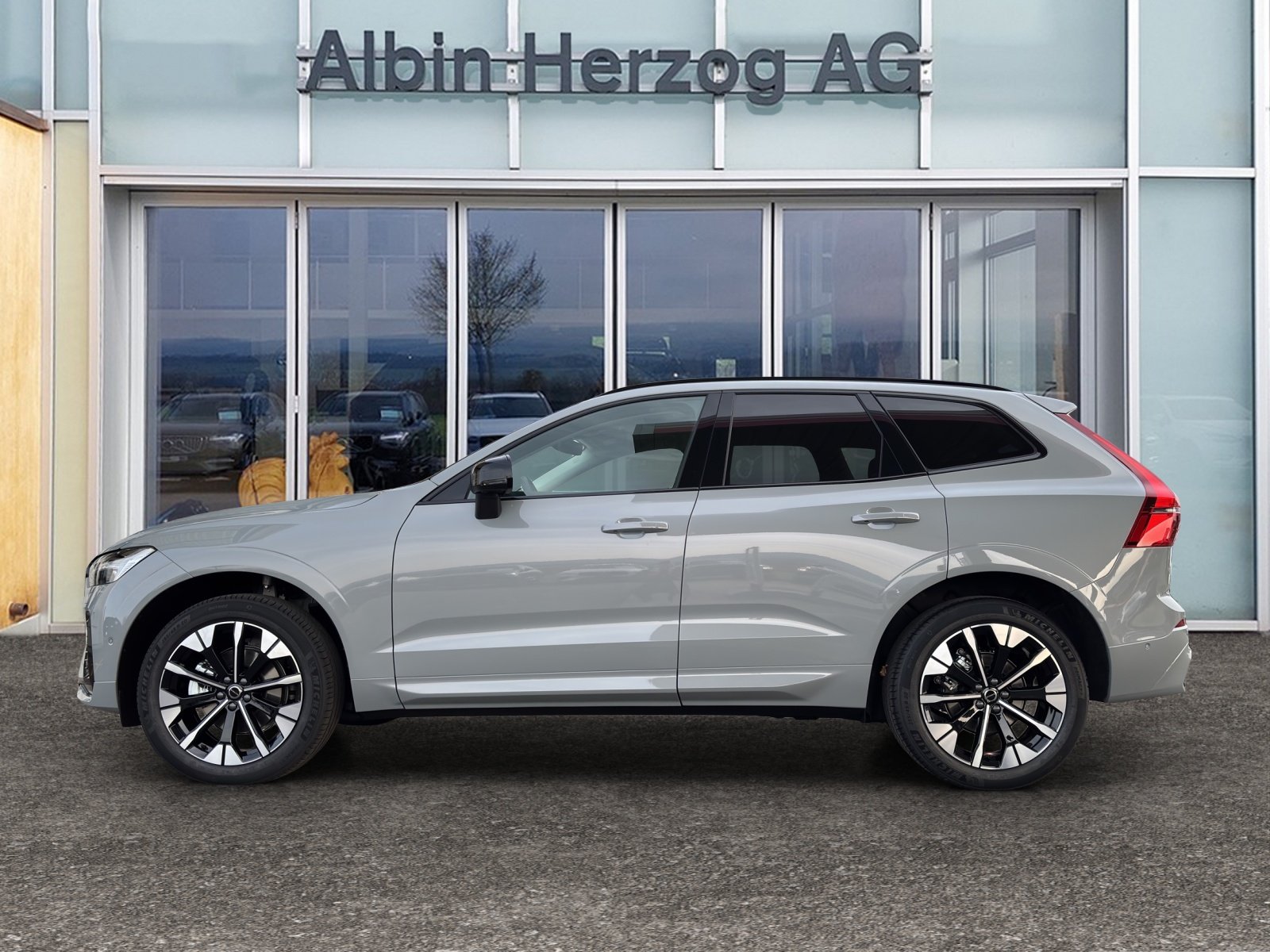VOLVO XC60 2.0 B5 MH Ultra Dark AWD, Hybride Léger Essence/Électricité, Voiture nouvelle, Automatique - 2