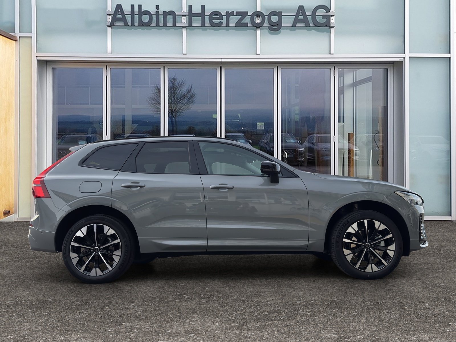 VOLVO XC60 2.0 B5 MH Ultra Dark AWD, Hybride Léger Essence/Électricité, Voiture nouvelle, Automatique - 5