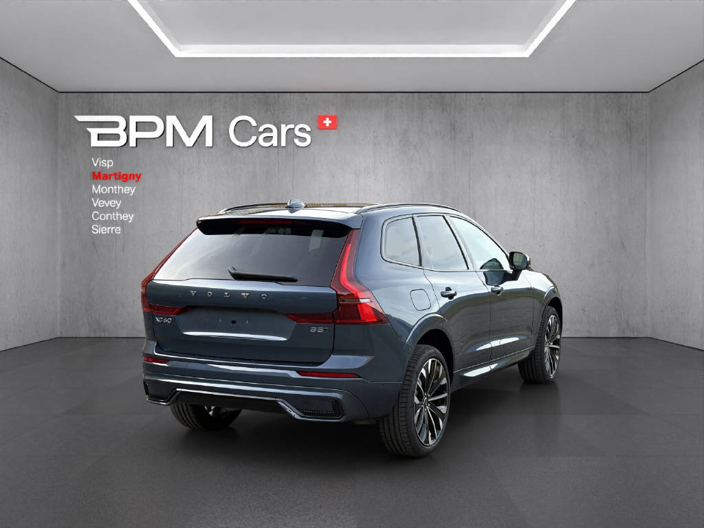 VOLVO XC60 2.0 T6 TE Ultra Dark eAWD, Hybride Rechargeable Essence/Électricité, Voiture nouvelle, Automatique - 4