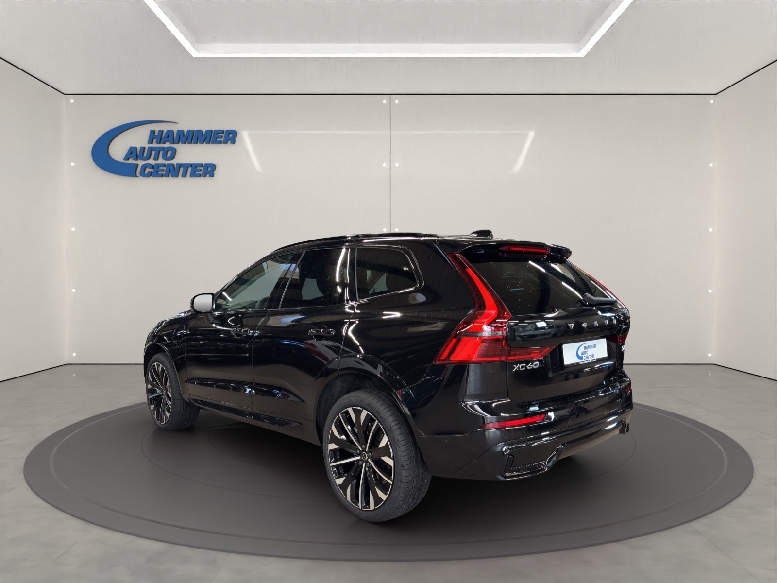 VOLVO XC60 2.0 T6 TE Ultra Dark eAWD, Hybride Rechargeable Essence/Électricité, Voiture nouvelle, Automatique - 3