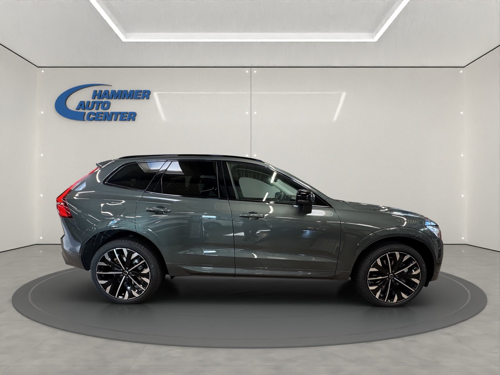 VOLVO XC60 2.0 T8 TE Ultra Dark eAWD, Plug-in-Hybrid Petrol/Electric, New car, Automatic - 2