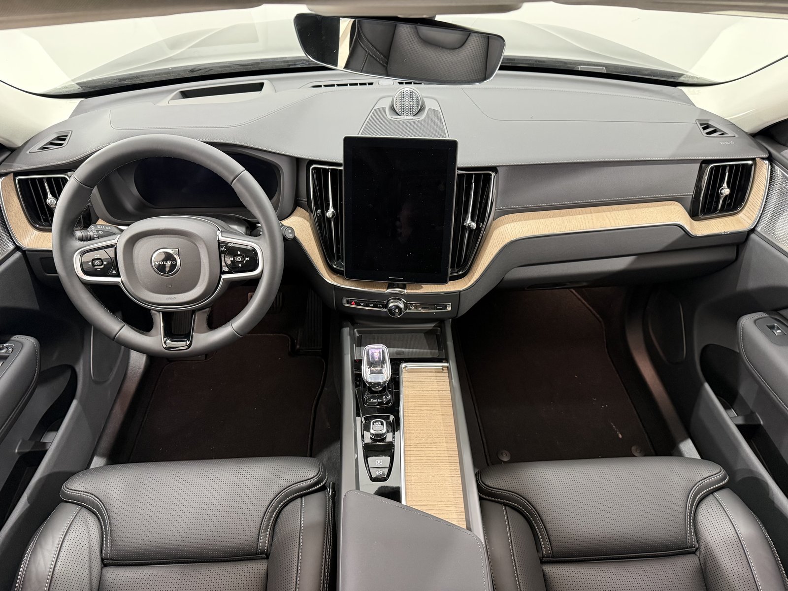 VOLVO XC60 2.0 T6 TE Ultra Bright eA, Full-Hybrid Petrol/Electric, New car, Automatic - 5