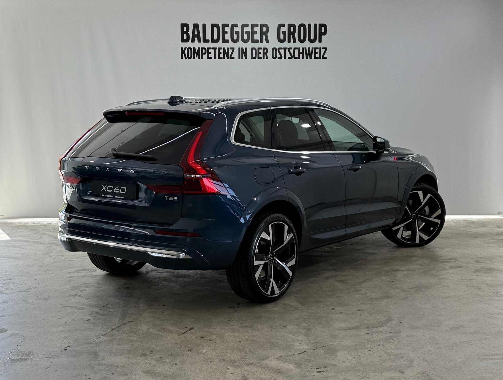 VOLVO XC60 2.0 T6 TE Ultra Bright eA, Hybride Integrale Benzina/Elettrica, Auto nuove, Automatico - 3